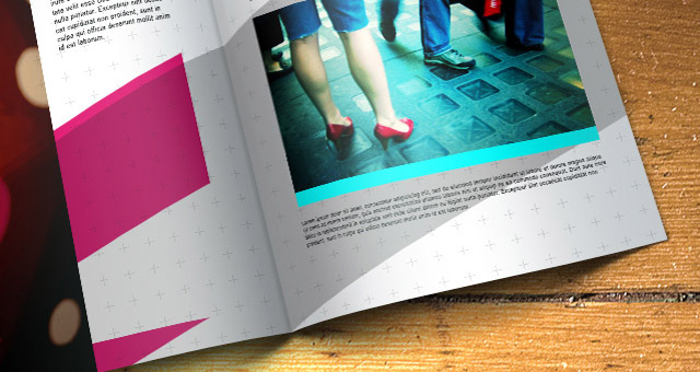 002-bi-fold-brochure-psd-mock-up-template