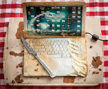 MACBOOK